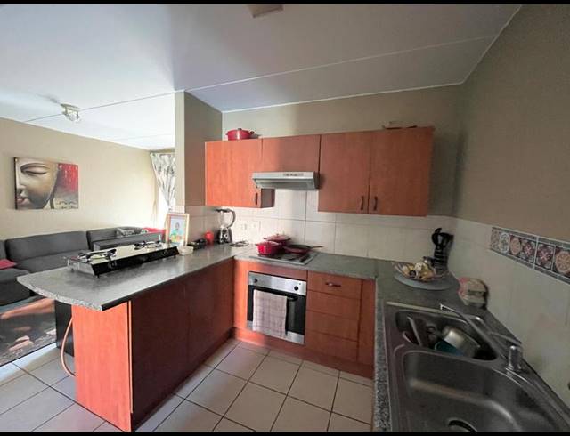 2 BEDROOM APARTMENT FOR SALE IN COMET